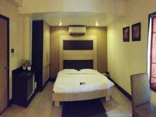 Pacific Inn Gurgaon Sec 41 Дели Экстерьер фото